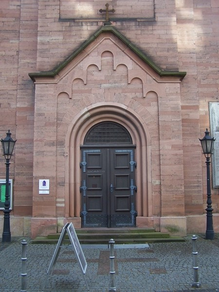 Hauptportal der Christuskirche